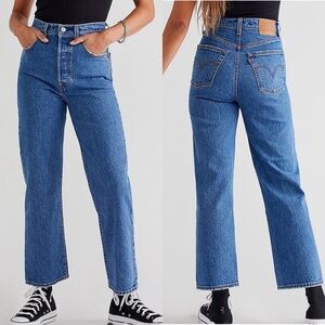 NWT Levi’s Ribcage Straight Ankle Jeans